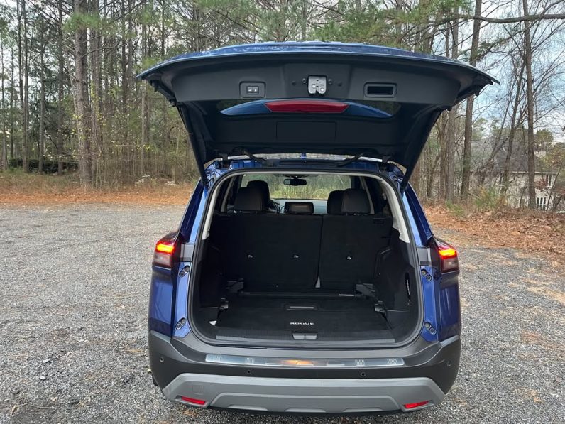 
								2021 Nissan Rogue SL full									