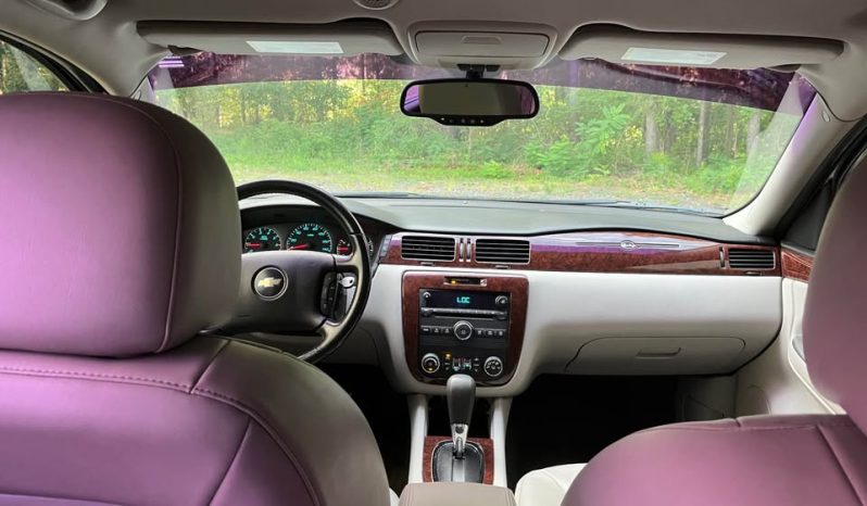 
								2011 Chevrolet Impala LTZ full									