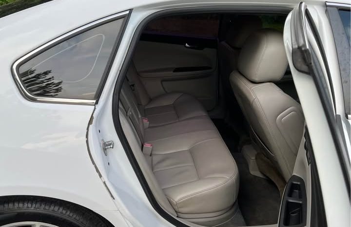 
								2011 Chevrolet Impala LTZ full									