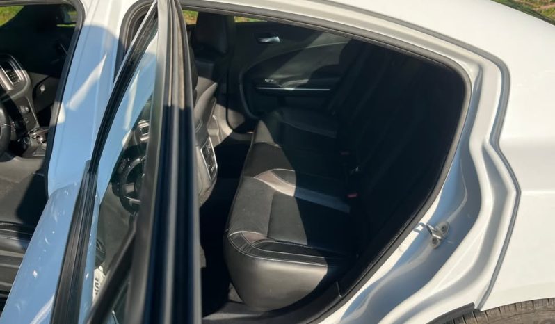 
								2022 Dodge Charger SXT full									