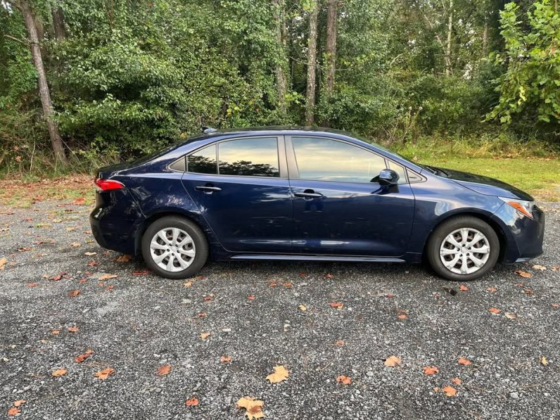 
								2020 Toyota Corolla LE FWD 4D full									