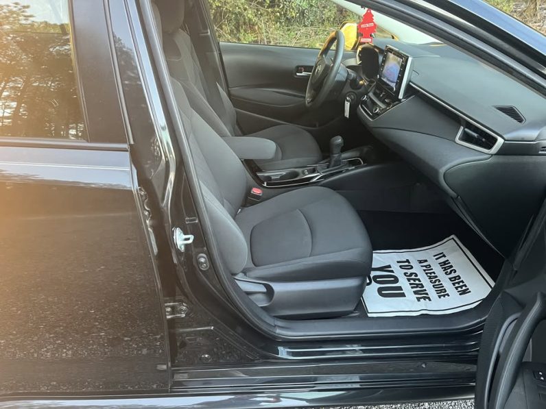 
								2020 Toyota Corolla LE FWD 4D full									