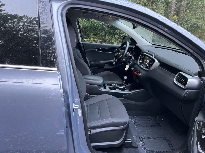 
								2020 Kia Sorento LX FWD 4D SUV full									