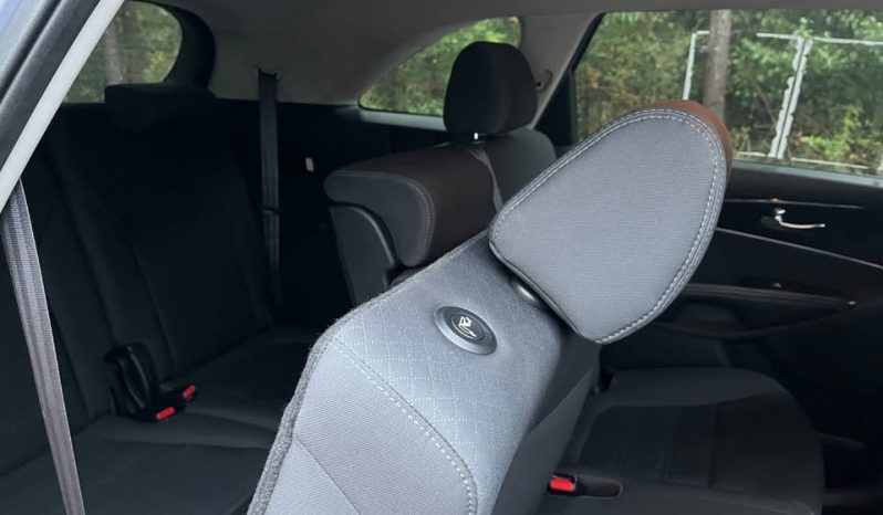 
								2020 Kia Sorento LX FWD 4D SUV full									