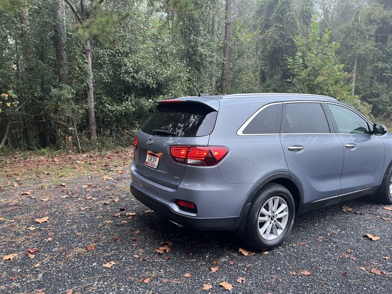 
								2020 Kia Sorento LX FWD 4D SUV full									