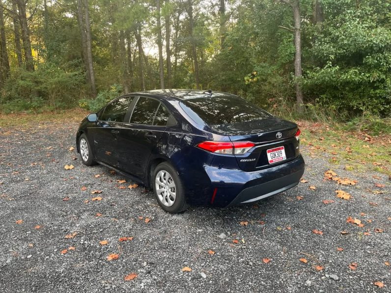 
								2020 Toyota Corolla LE FWD 4D full									