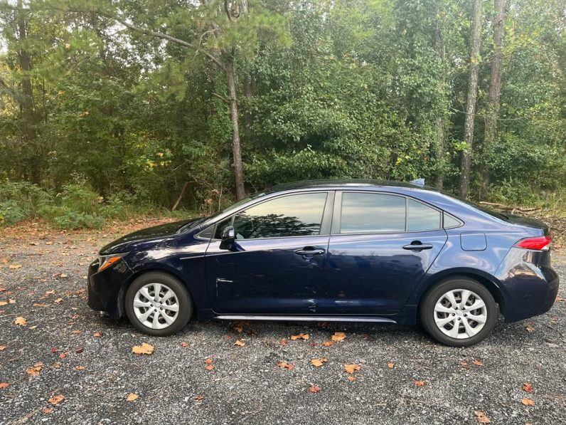 
								2020 Toyota Corolla LE FWD 4D full									