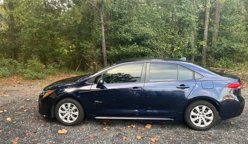 
								2020 Toyota Corolla LE FWD 4D full									
