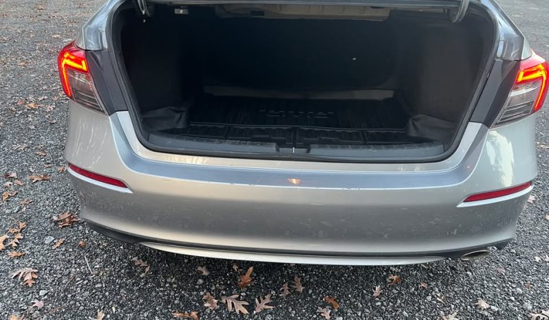 
								2022 Honda Civic Sport full									