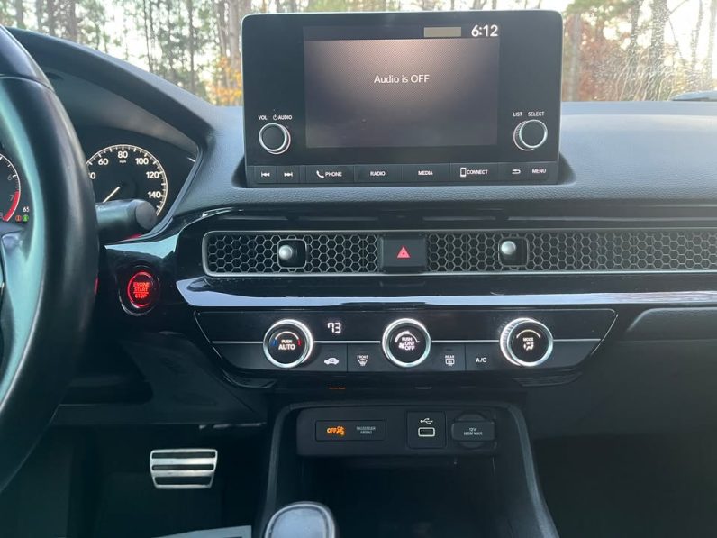 
								2022 Honda Civic Sport full									